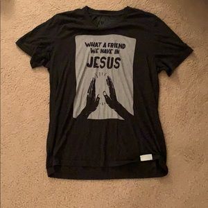 WALK IN LOVE. T SHIRT